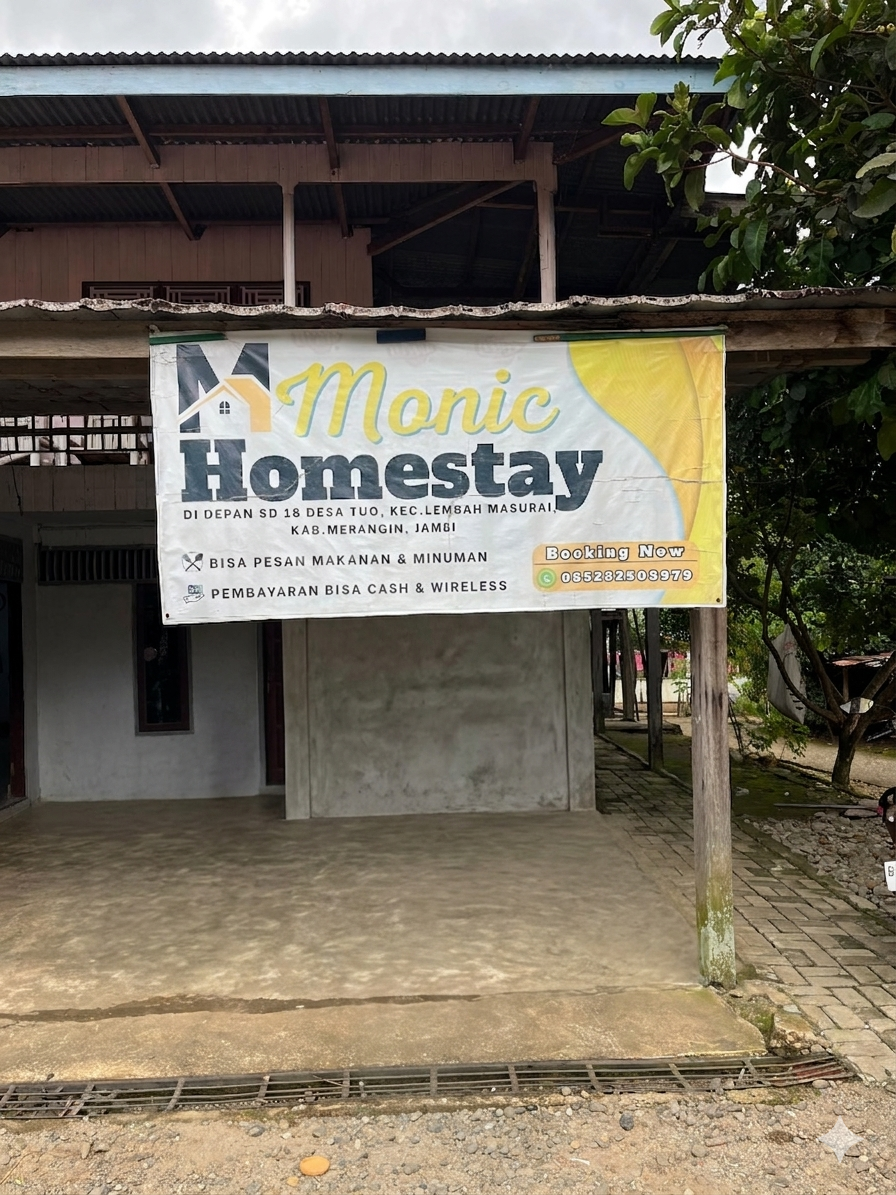 Monic home stay